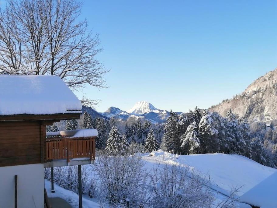 Confortable Chalet Avec Magnifique Vue En Gruyere. Шарме Екстериор снимка